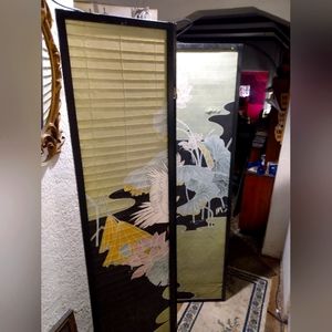 Room divider/dressing screen